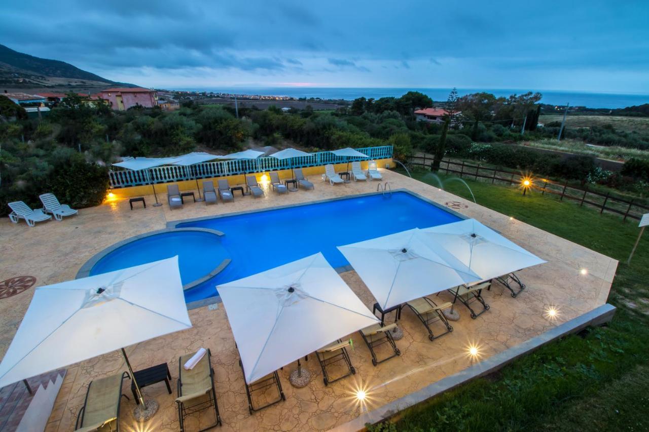Abbaidda Hotel Valledoria  Esterno foto